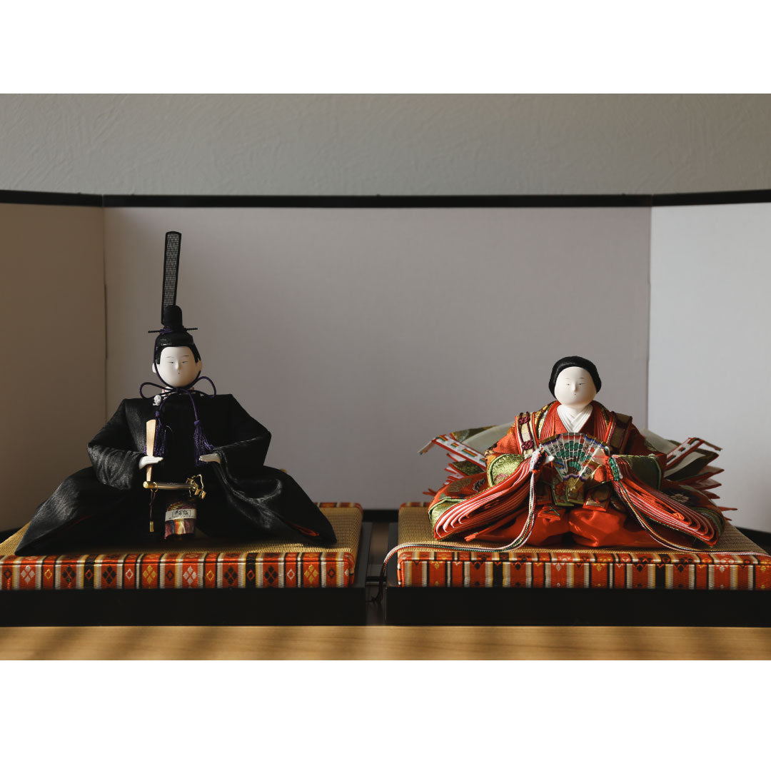 Décoration plate du roi impérial, Jirozaemon Hina Hisayu Shimizu, poupée classique créative en soie Pure