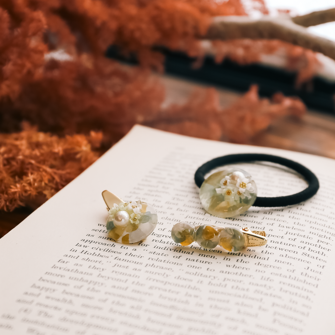 つまみ細工のヘアアクセサリー3つセット<黄色>