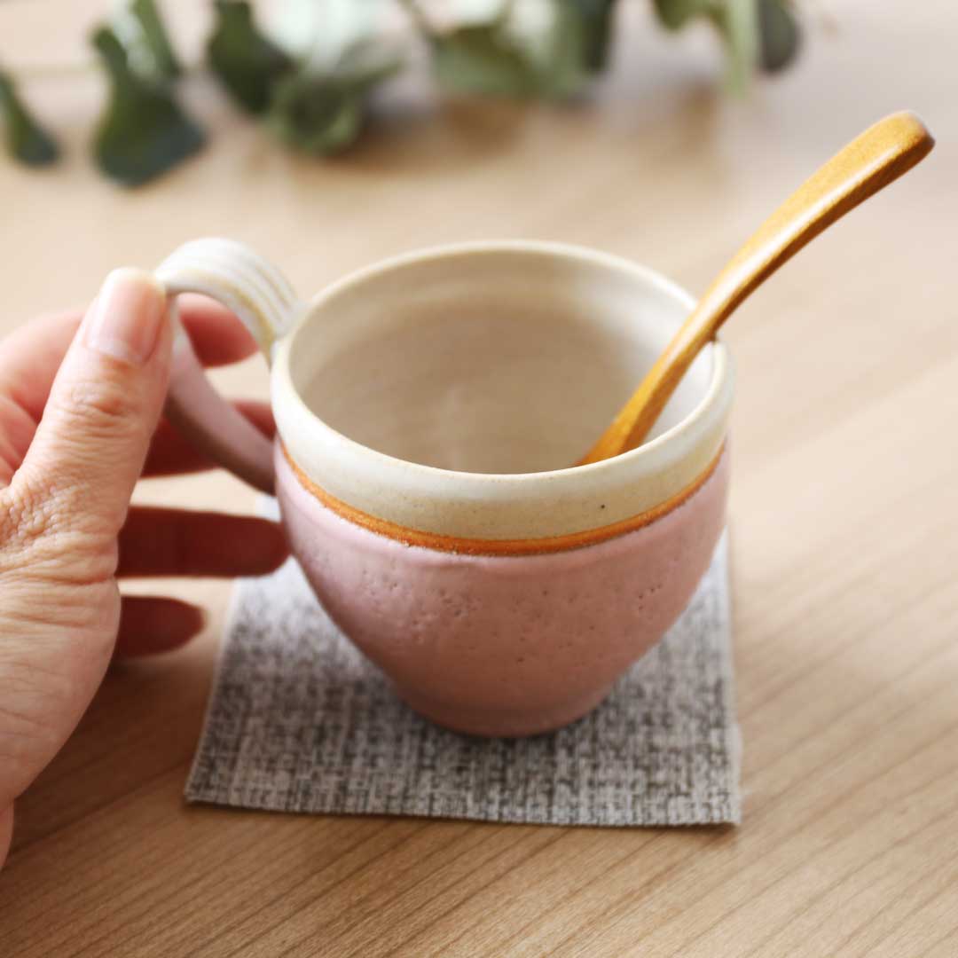 Mug rose de Bukyo