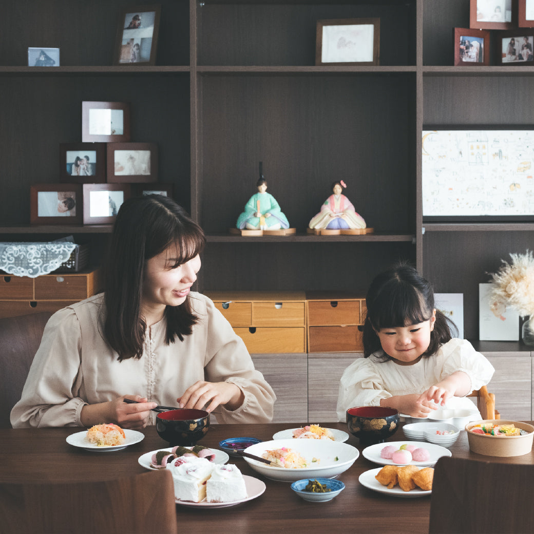 "Banquet de fleurs" Les poupées Hina d'Ai Haibara