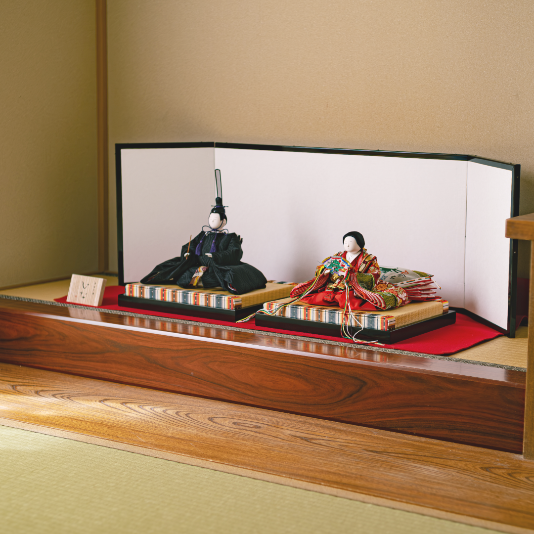 Décoration plate du roi impérial, Jirozaemon Hina Hisayu Shimizu, poupée classique créative en soie Pure