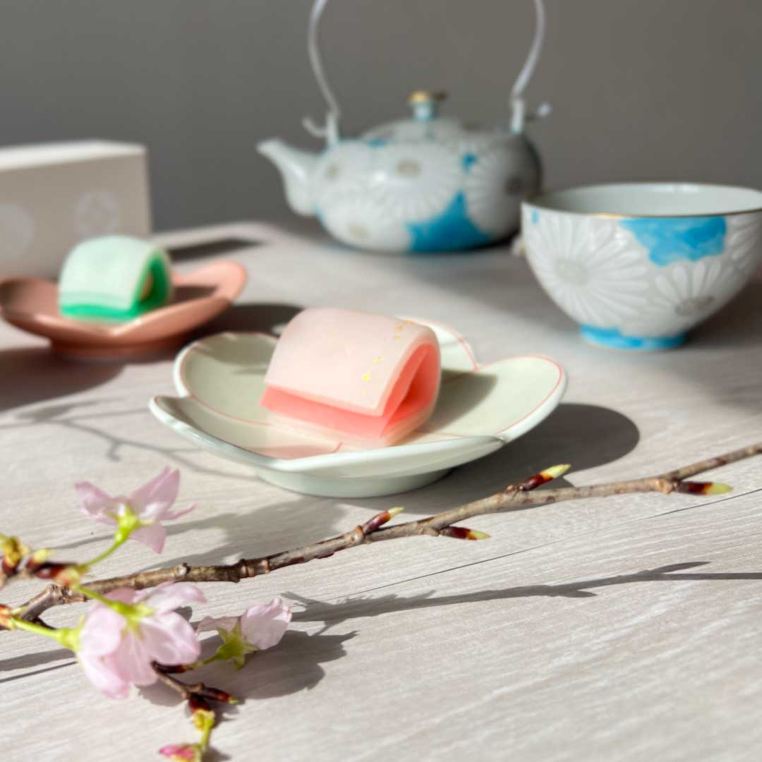 西川貞三郎商店】汲出し椀 白菊青地 ｜ 徳永こいのぼり公式「晴れと