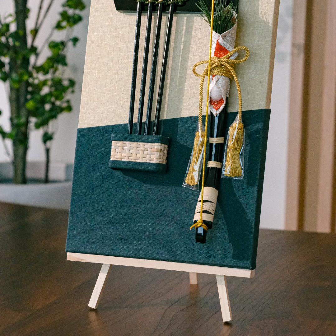 Wall hanging No. 15 Hamayumi bow decoration Miyabi (light green) 