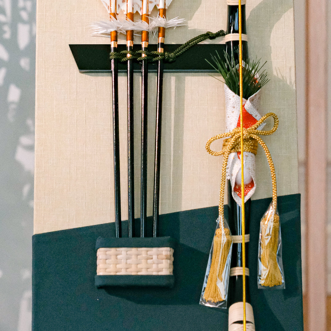Wall hanging No. 15 Hamayumi bow decoration Miyabi (light green) 