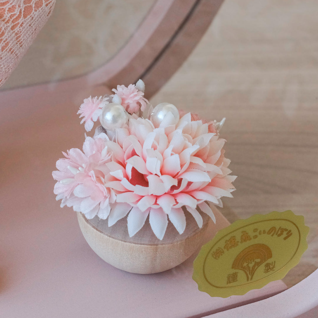 羽子板 鞠 - mari - 　くすみピンク・アクリルケース　押絵羽子板飾り