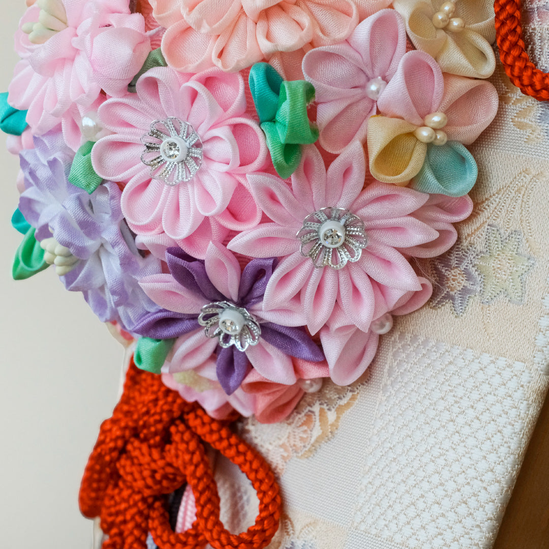 摩耶作 羽子板 13号 久寿玉 【白市松】つまみ細工 衝立飾り 羽子板