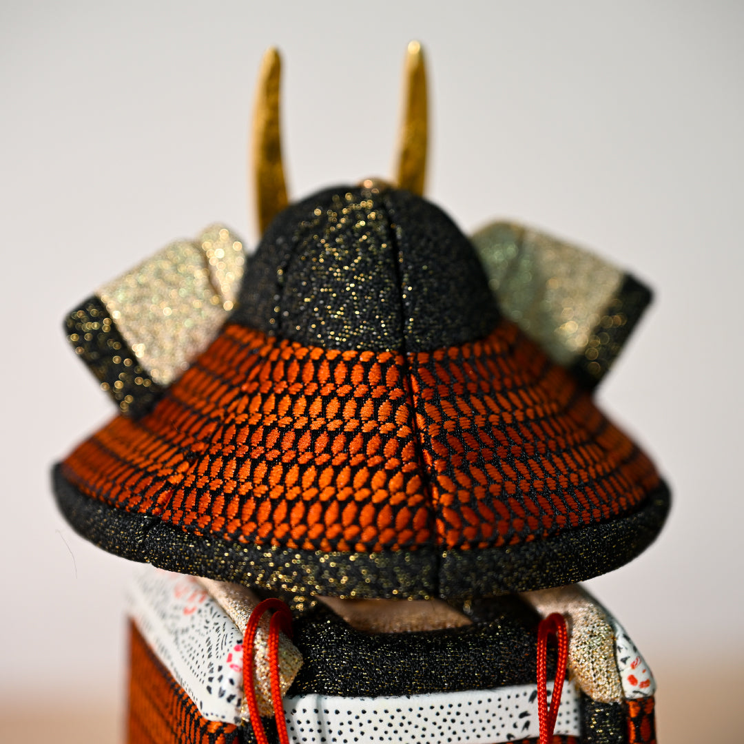 木目込人形【誉鎧】 ＜紅焔 -kouen-＞　徳永監修　五月人形