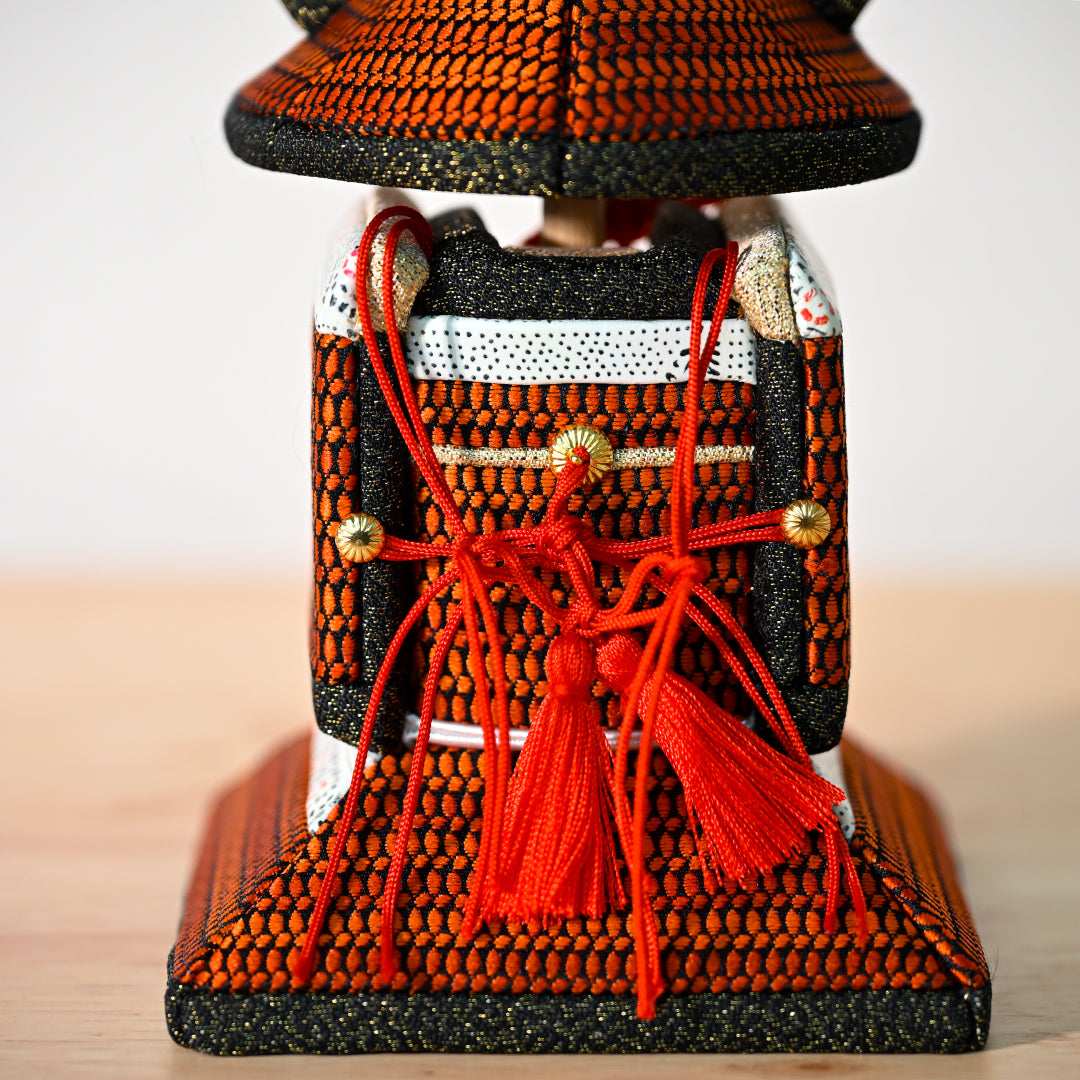 木目込人形【誉鎧】 ＜紅焔 -kouen-＞　徳永監修　五月人形