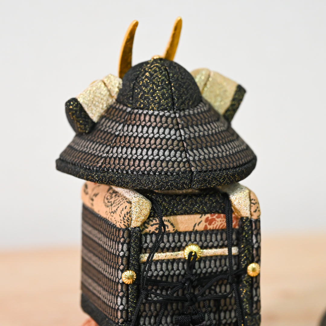 木目込人形【誉鎧】 ＜獅煌 -shikou-＞　徳永監修　五月人形