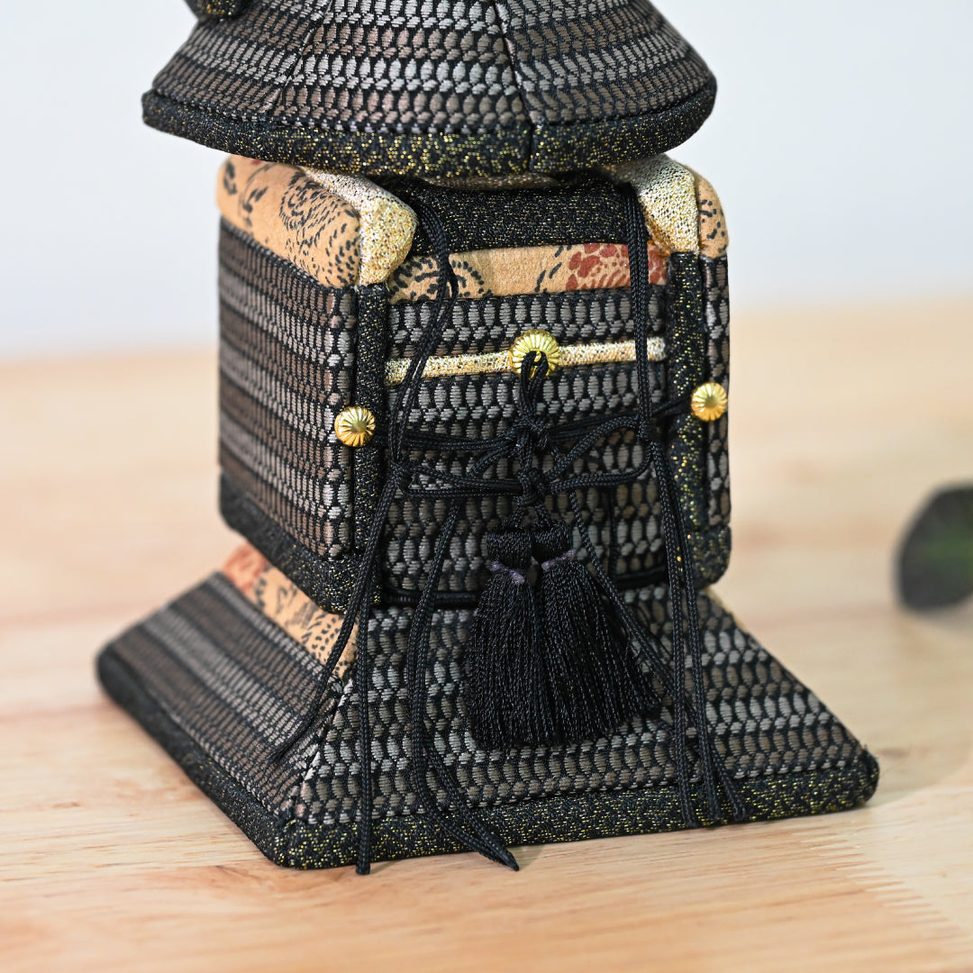 木目込人形【誉鎧】 ＜獅煌 -shikou-＞ 徳永監修 五月人形 – 晴れと暮らす