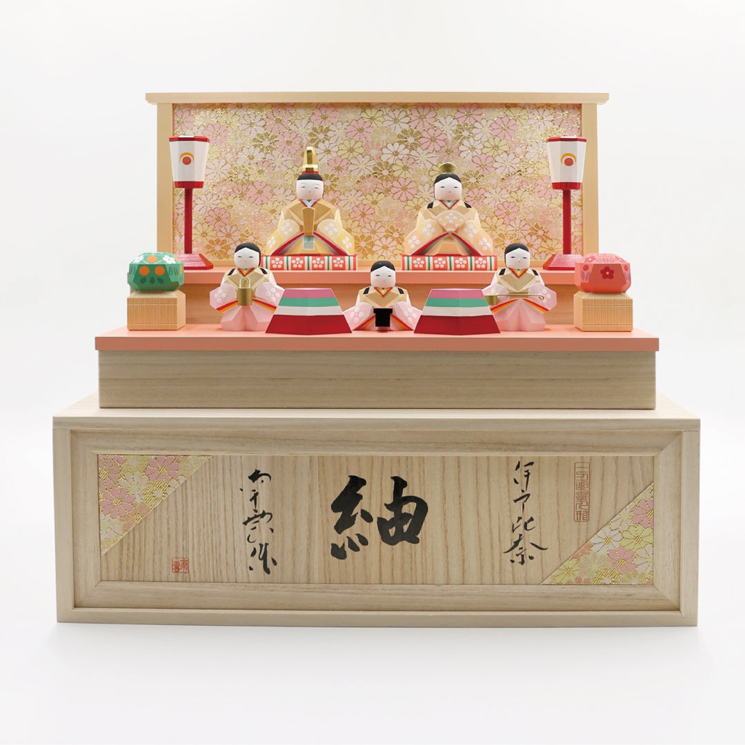雛人形　伊予一刀彫り【南雲作】 紬  三段  五人飾り