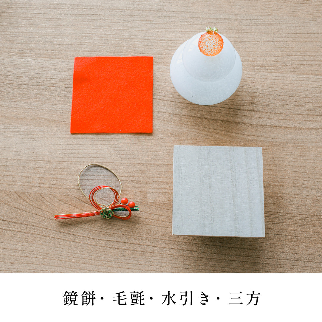 晴れと暮らすの鏡餅　博多びーどろ ガラスの鏡餅