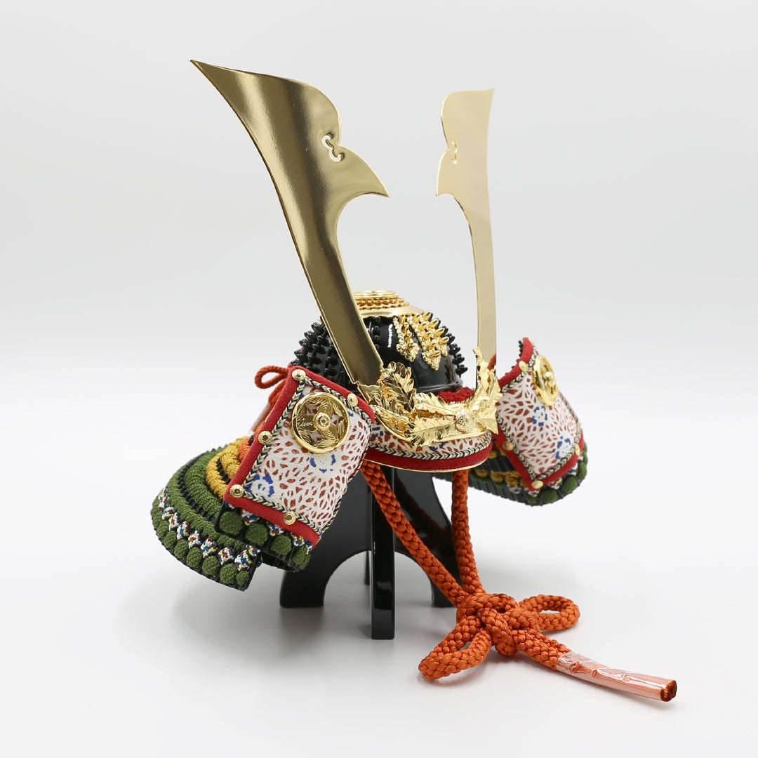 別所 実正 | 5号 柏葉兜 オリジナルスチールフレーム台 – 晴れと暮らす