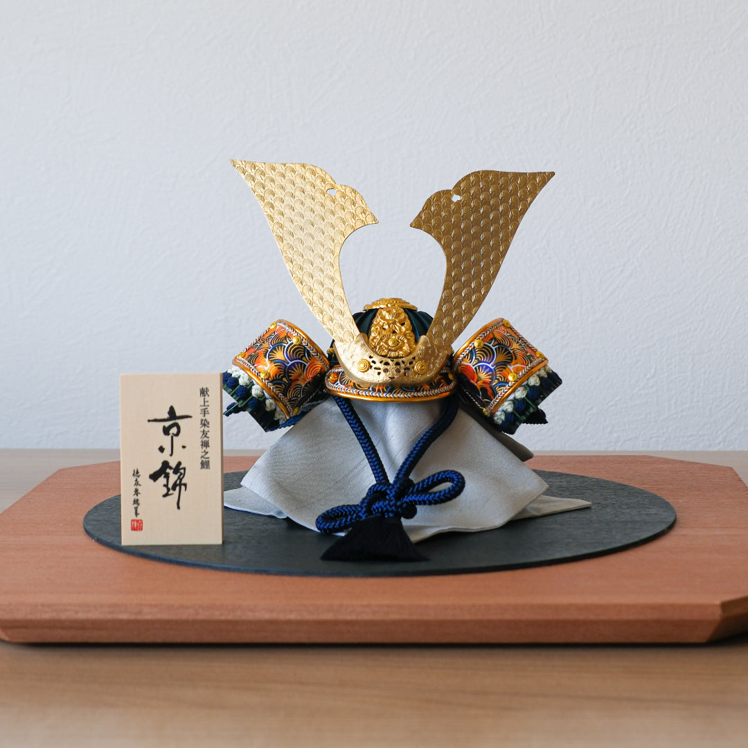 ⚠︎取りに来て頂ける方のみ⚠︎兜 和風 版画 伝統的な装飾モチーフ ハンドメイド ⚠︎取りに来て頂ける方のみ⚠︎兜 和風 版画 伝統的な装飾モチーフ