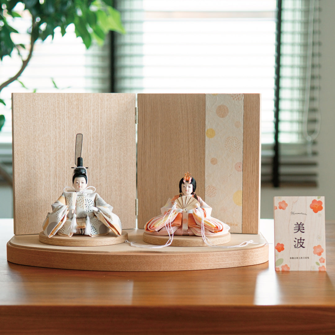 《 桃の節句 》木製名前立札 花柄