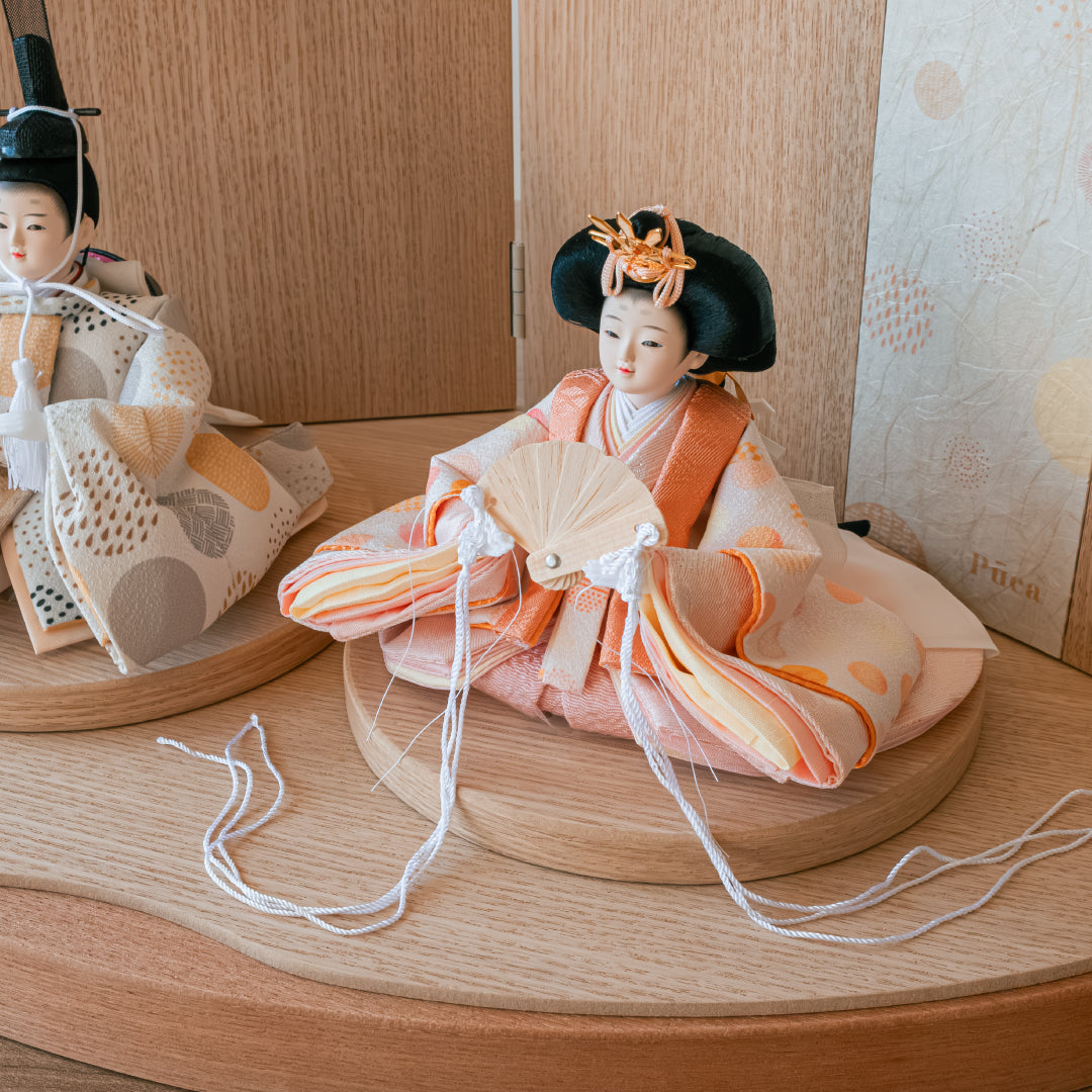 雛人形 桃の節句 ロイヤル飾りシリーズ白い親王台と小道具 雛人形